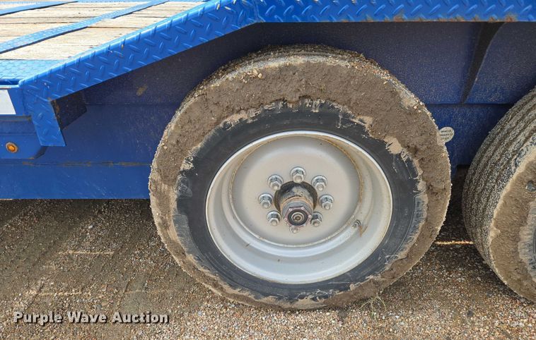 image for item EN8045 2020 Midsota TBWB-32 tilt deck equipment trailer