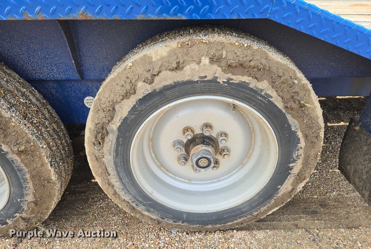 image for item EN8045 2020 Midsota TBWB-32 tilt deck equipment trailer