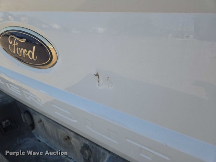 image for item EN8070 2019 Ford F250 Super Duty XL SuperCab pickup truck