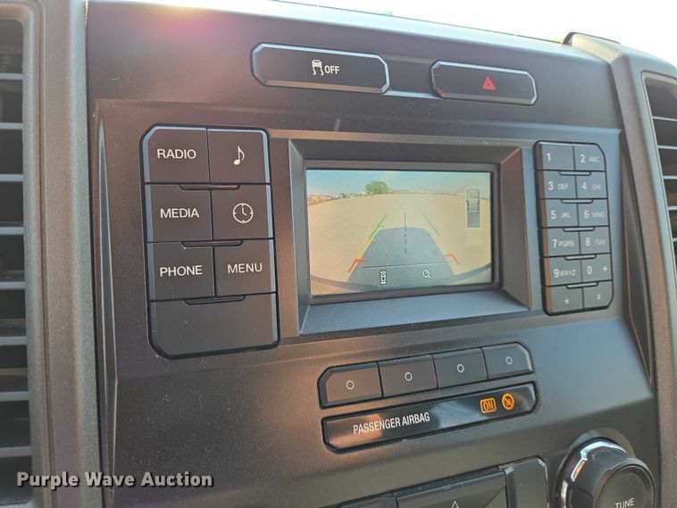 image for item EN8070 2019 Ford F250 Super Duty XL SuperCab pickup truck