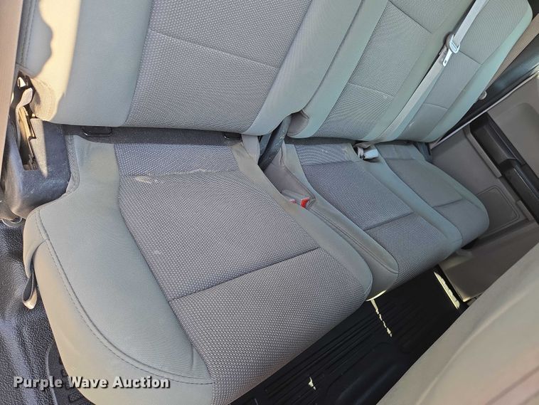 image for item EN8070 2019 Ford F250 Super Duty XL SuperCab pickup truck