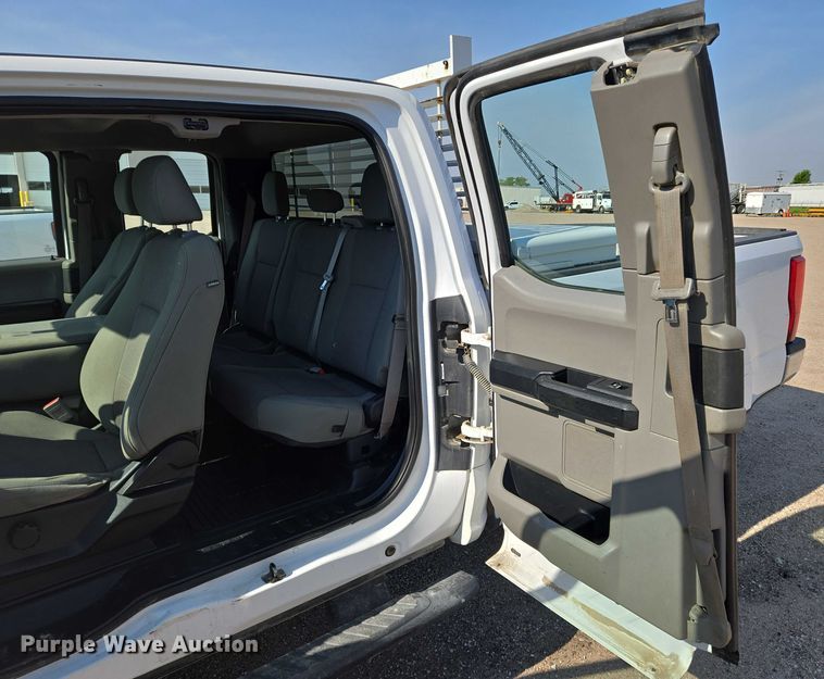 image for item EN8070 2019 Ford F250 Super Duty XL SuperCab pickup truck