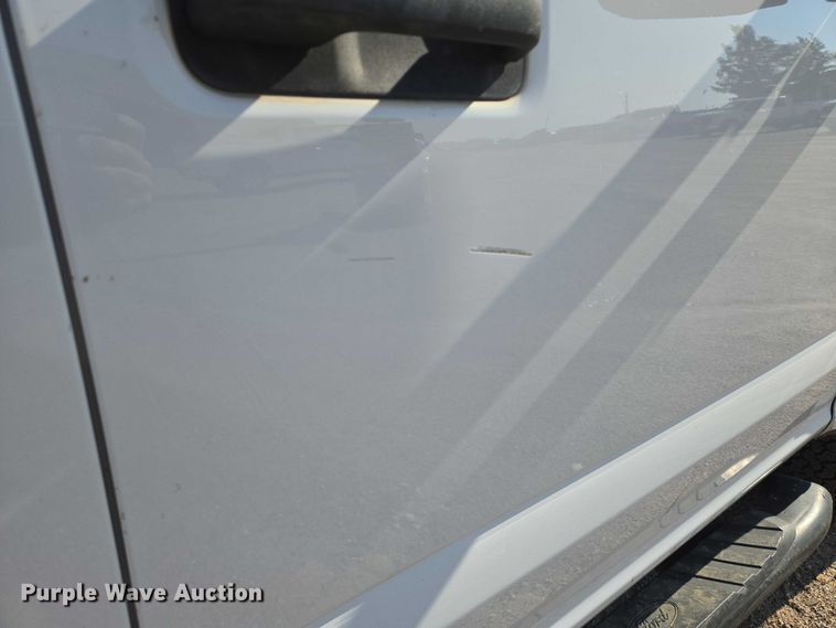 image for item EN8071 2019 Ford F250 Super Duty XL Crew Cab pickup truck