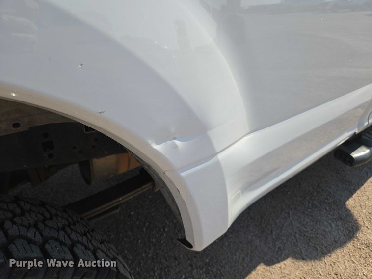 image for item EN8071 2019 Ford F250 Super Duty XL Crew Cab pickup truck