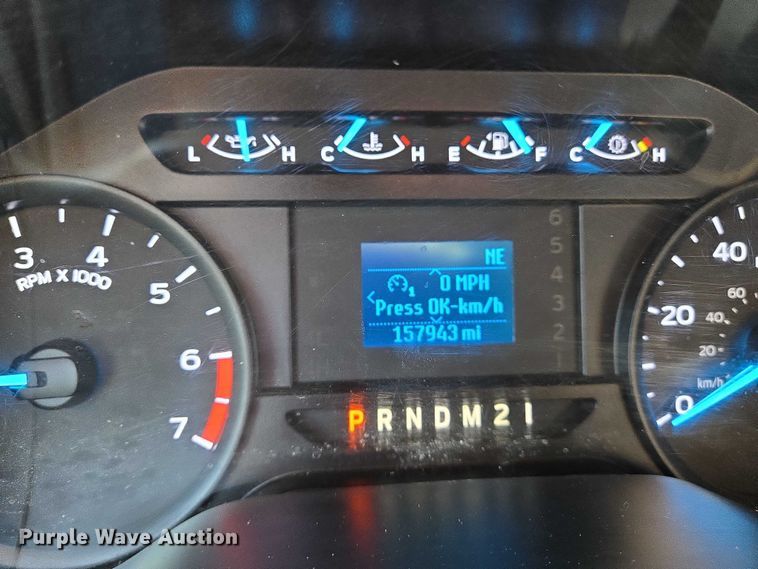 image for item EN8071 2019 Ford F250 Super Duty XL Crew Cab pickup truck