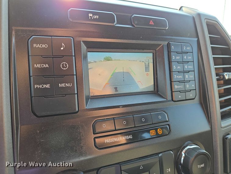 image for item EN8071 2019 Ford F250 Super Duty XL Crew Cab pickup truck