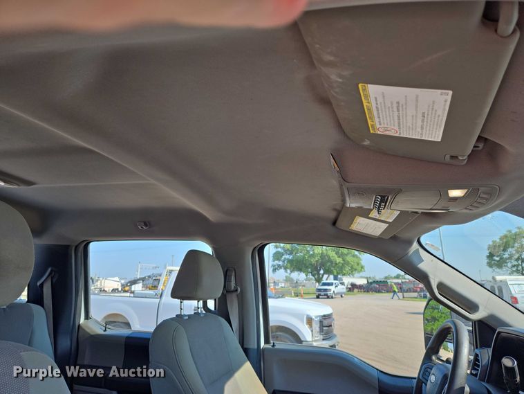 image for item EN8071 2019 Ford F250 Super Duty XL Crew Cab pickup truck