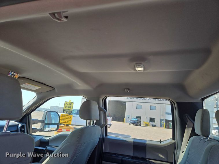 image for item EN8071 2019 Ford F250 Super Duty XL Crew Cab pickup truck