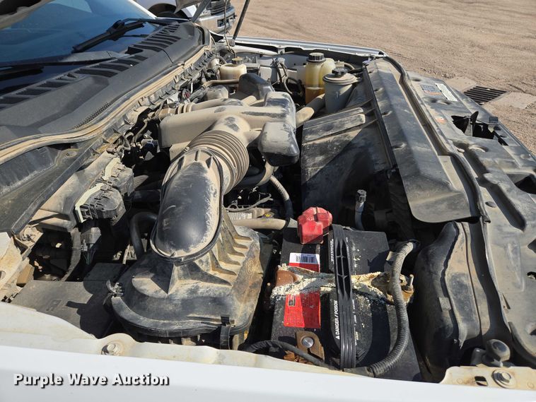 image for item EN8071 2019 Ford F250 Super Duty XL Crew Cab pickup truck