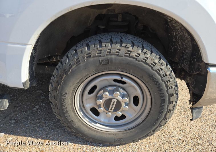 image for item EN8071 2019 Ford F250 Super Duty XL Crew Cab pickup truck