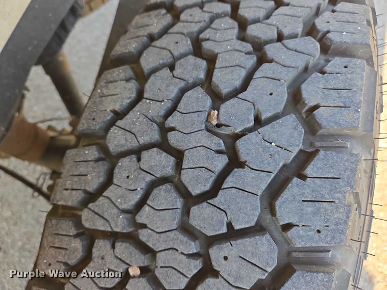 image for item EN8071 2019 Ford F250 Super Duty XL Crew Cab pickup truck