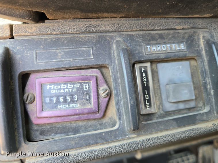 image for item EO0838 2000 Chevrolet C6500 flatbed truck