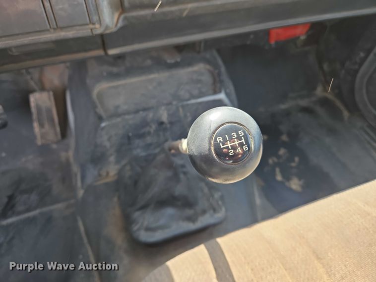 image for item EO0838 2000 Chevrolet C6500 flatbed truck