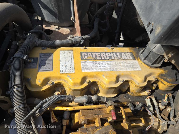 image for item EO0838 2000 Chevrolet C6500 flatbed truck