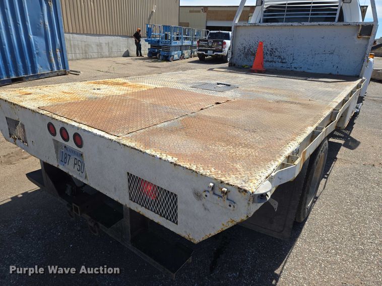 image for item EO0840 2005 Chevrolet  C4500 flatbed truck