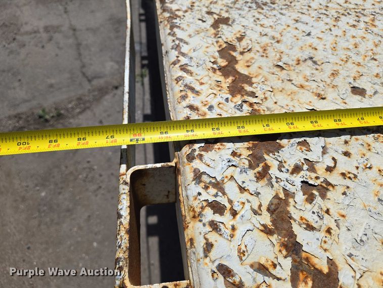 image for item EO0840 2005 Chevrolet  C4500 flatbed truck