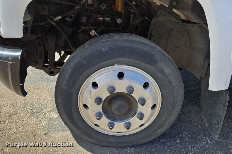 image for item EO0840 2005 Chevrolet  C4500 flatbed truck