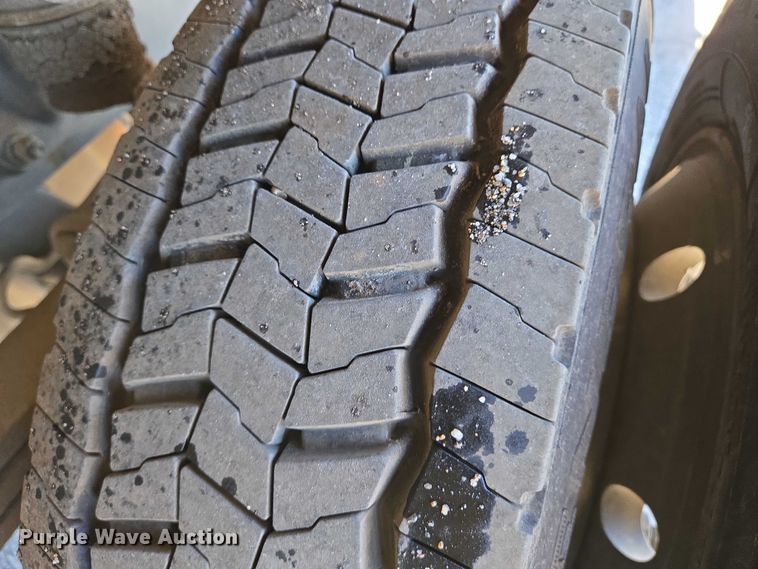 image for item EO0840 2005 Chevrolet  C4500 flatbed truck