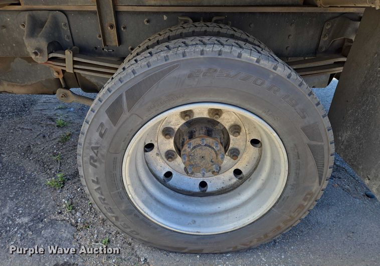 image for item EO0840 2005 Chevrolet  C4500 flatbed truck