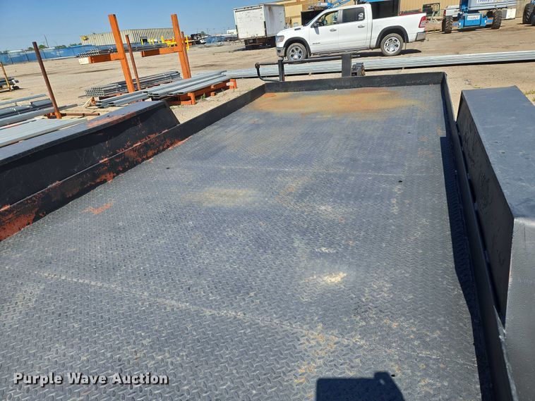 image for item EO0842 1990 Starlite utility trailer