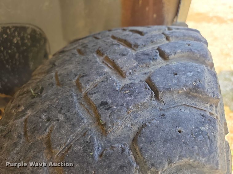 image for item EO0932 1993 Chevrolet Suburban K1500 SUV