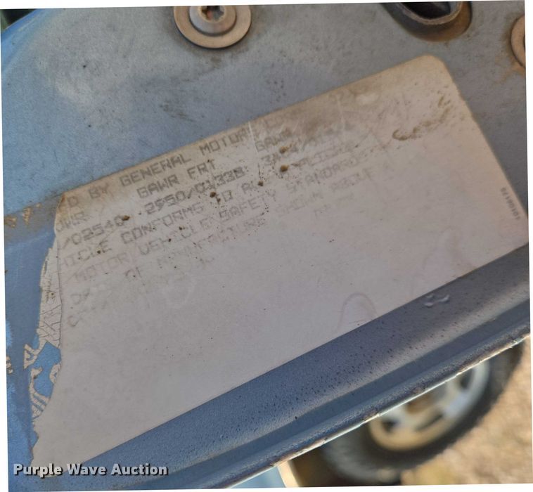 image for item EO0932 1993 Chevrolet Suburban K1500 SUV