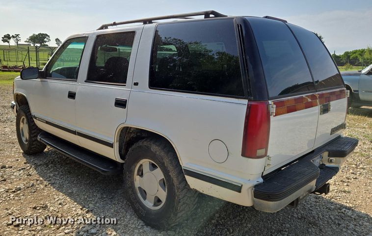 image for item EO0934 1999 Chevrolet Tahoe SUV