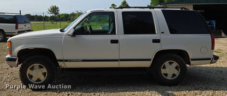 image for item EO0934 1999 Chevrolet Tahoe SUV
