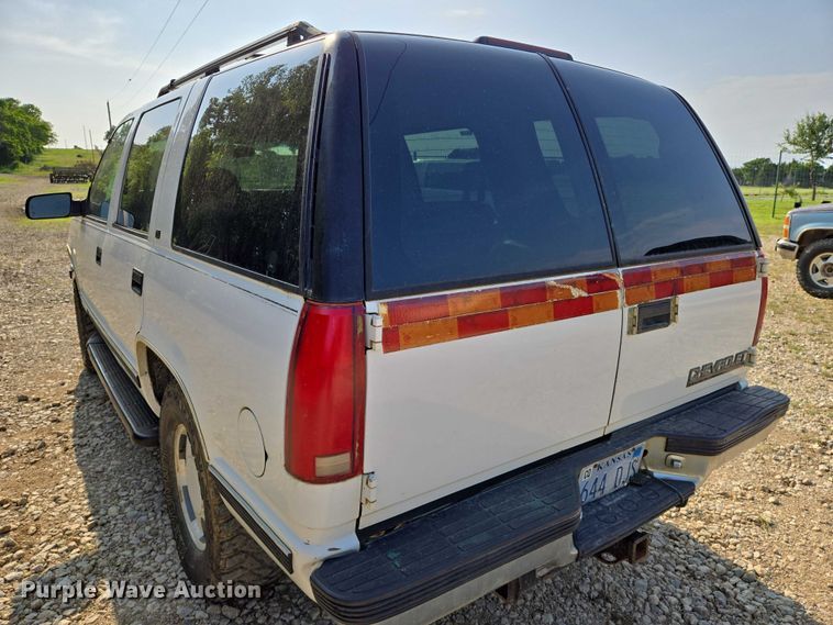 image for item EO0934 1999 Chevrolet Tahoe SUV
