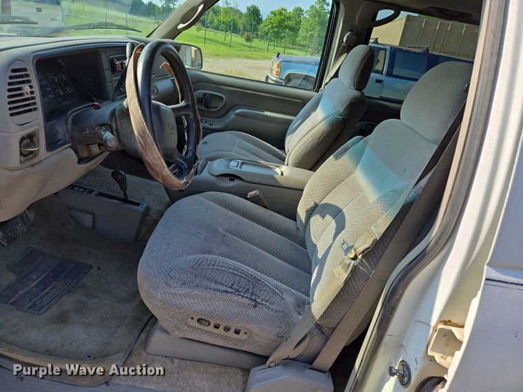 image for item EO0934 1999 Chevrolet Tahoe SUV