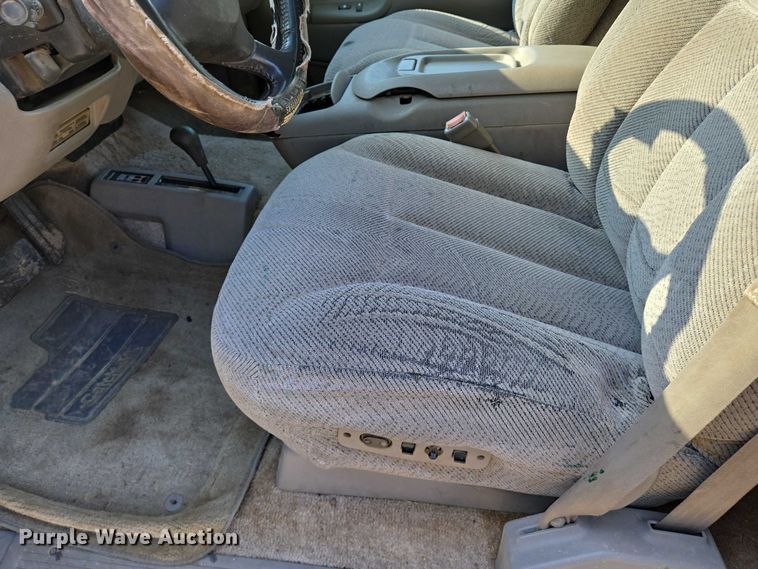 image for item EO0934 1999 Chevrolet Tahoe SUV