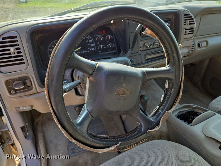 image for item EO0934 1999 Chevrolet Tahoe SUV