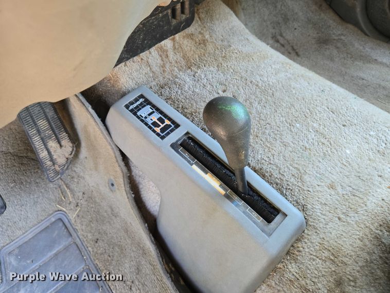 image for item EO0934 1999 Chevrolet Tahoe SUV