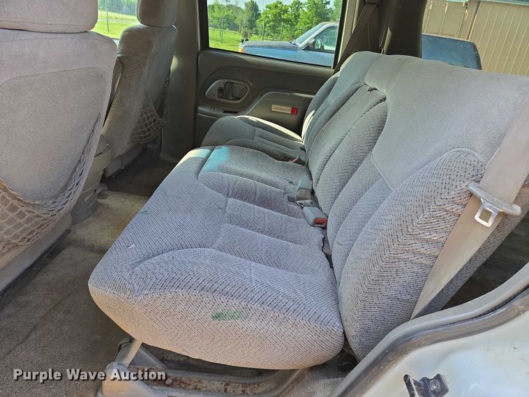 image for item EO0934 1999 Chevrolet Tahoe SUV