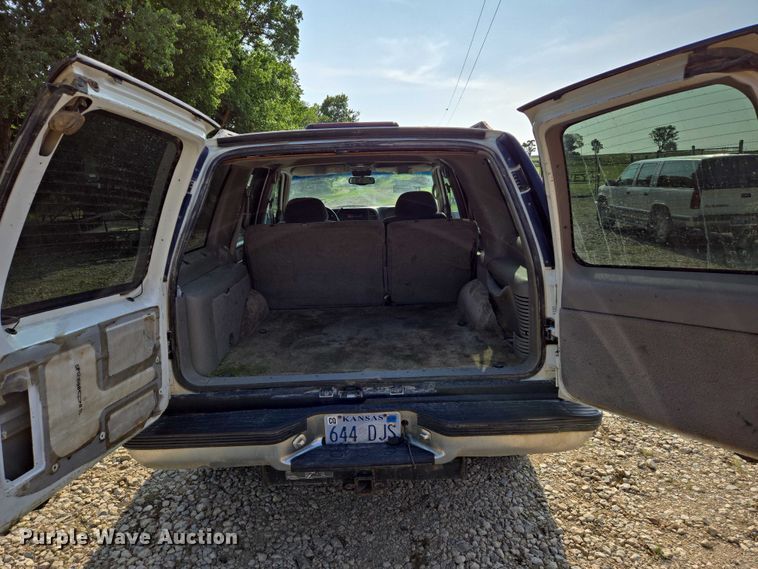 image for item EO0934 1999 Chevrolet Tahoe SUV