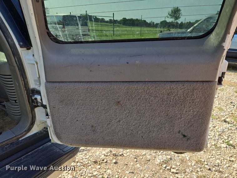 image for item EO0934 1999 Chevrolet Tahoe SUV