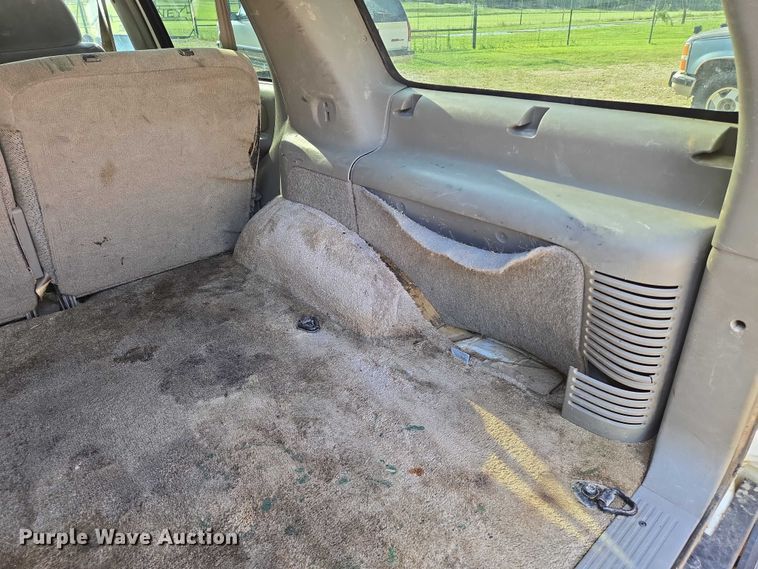 image for item EO0934 1999 Chevrolet Tahoe SUV