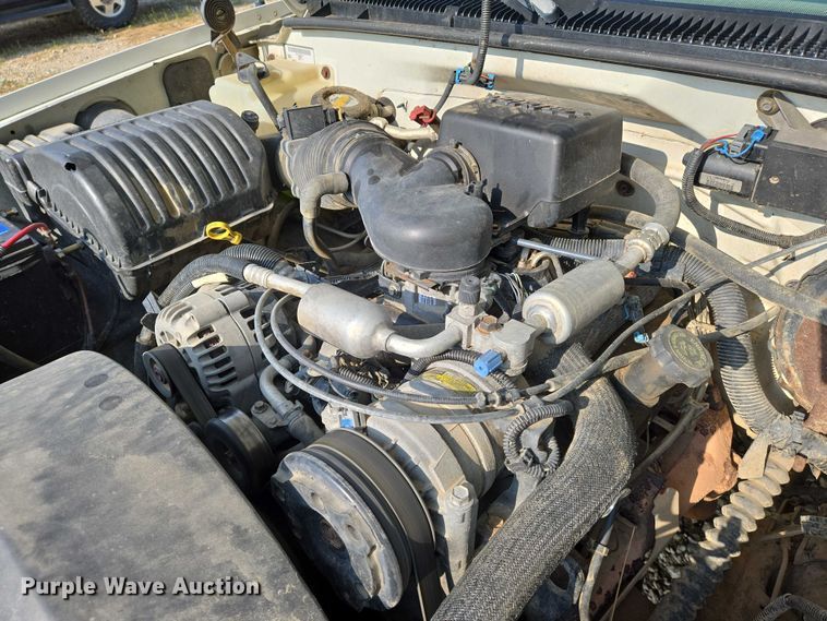 image for item EO0934 1999 Chevrolet Tahoe SUV