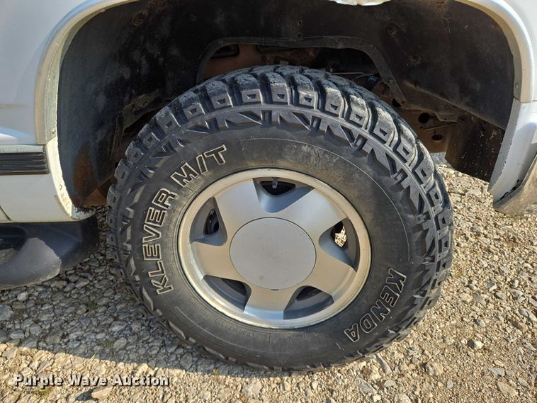 image for item EO0934 1999 Chevrolet Tahoe SUV