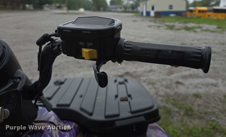 image for item EO1017 2004 Polaris Magnum 330 ATV