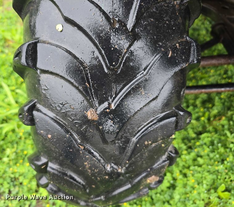 image for item EO1017 2004 Polaris Magnum 330 ATV