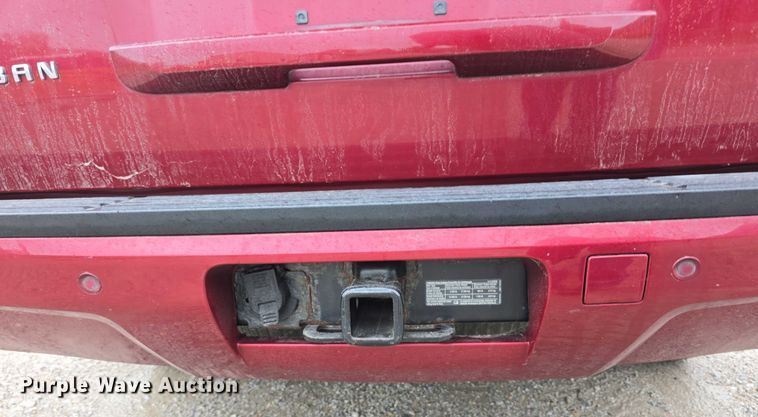 image for item EO1018 2011 Chevrolet Suburban 1500 SUV