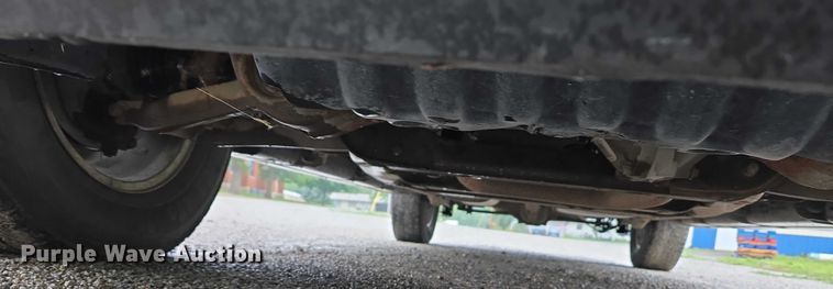 image for item EO1018 2011 Chevrolet Suburban 1500 SUV