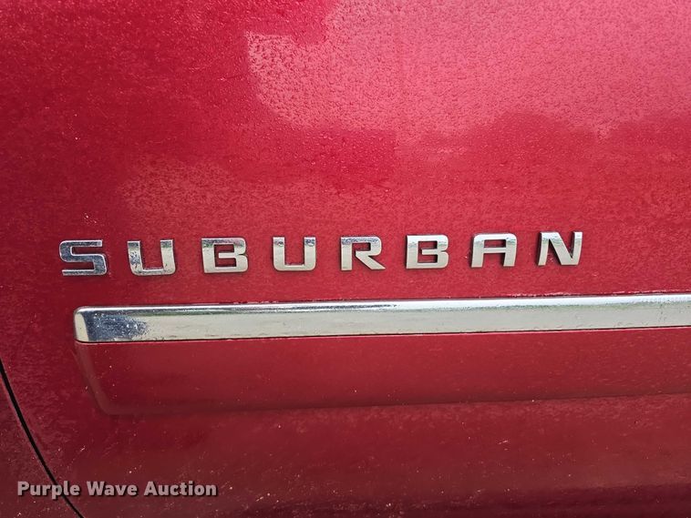 image for item EO1018 2011 Chevrolet Suburban 1500 SUV