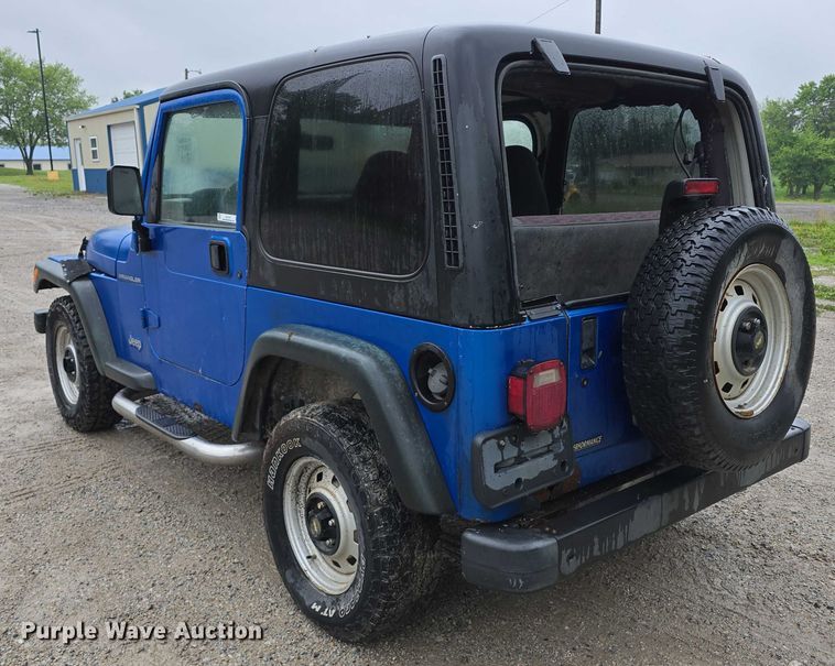 image for item EO1019 1999 Jeep Wrangler SUV