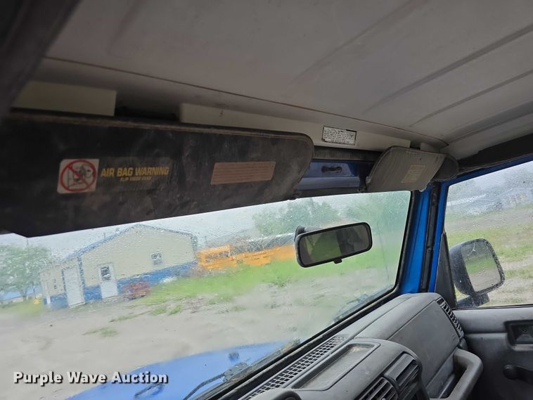 image for item EO1019 1999 Jeep Wrangler SUV