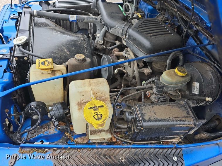 image for item EO1019 1999 Jeep Wrangler SUV