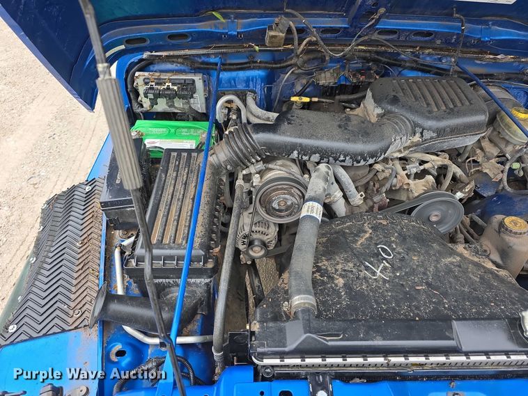 image for item EO1019 1999 Jeep Wrangler SUV