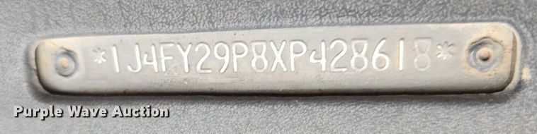 image for item EO1019 1999 Jeep Wrangler SUV