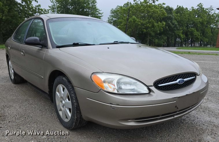 image for item EO1020 2002 Ford Taurus LX 